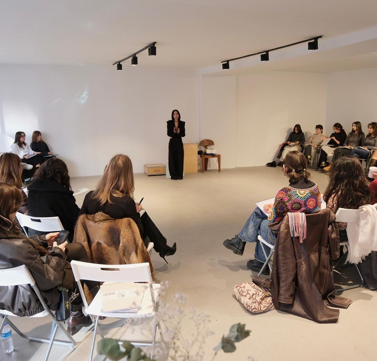 Taller en directo de StherStudio con alumnas